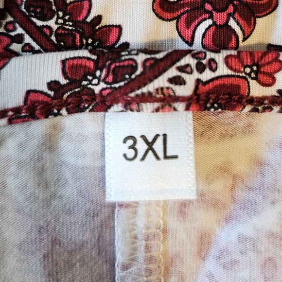 Women's 3/4 Sleeve Casual Flowy Loose Fit Swing Top Tunic, Wine Red Pattern - Picture 9 of 10